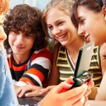 social-networking-students__mashed-up-by-RobinGood-id242549_size485
