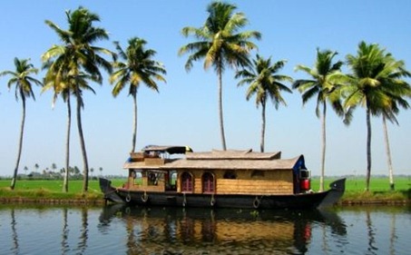 Keralabackwaters Top 10 Tourist Destinations in India