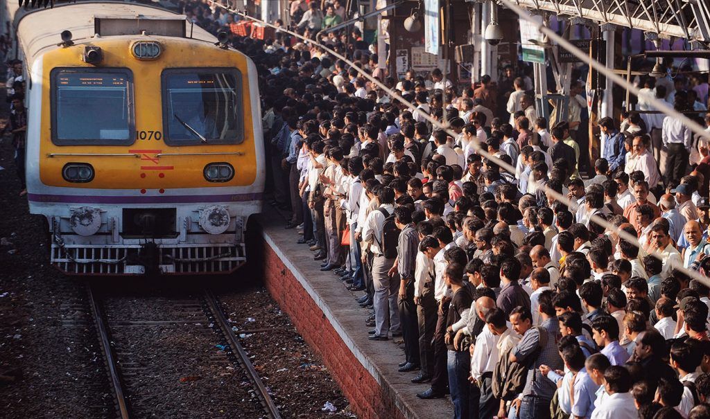 Mumbai Local Train Service: नई रेल कॉरिडोर से मुंबई लोकल ट्रेनों में होगा सुधार, लंबी दूरी की ट्रेनों की देरी होगी कम