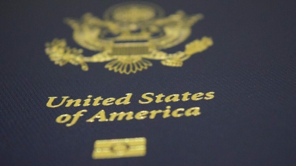 क्या ट्रंप का 5 मिलियन डॉलर का 'Gold Card' लेगा EB-5 Visa की जगह लेगा? जानिए क्या है ये पूरा मामला!