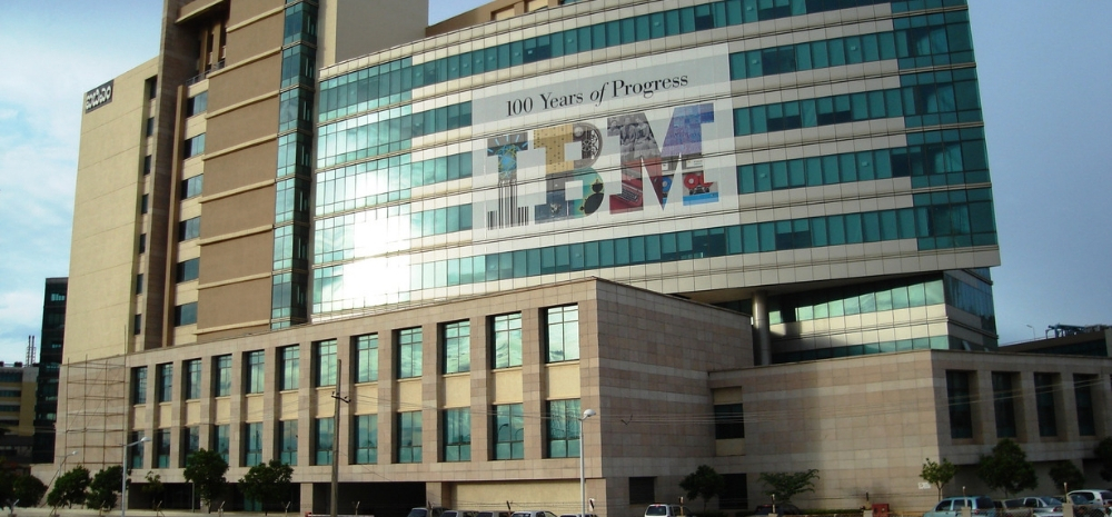 IBM ने 8000 HR को नौकरी से निकाला, उनकी जगह AI ने संभाली जिम्मेदारी!