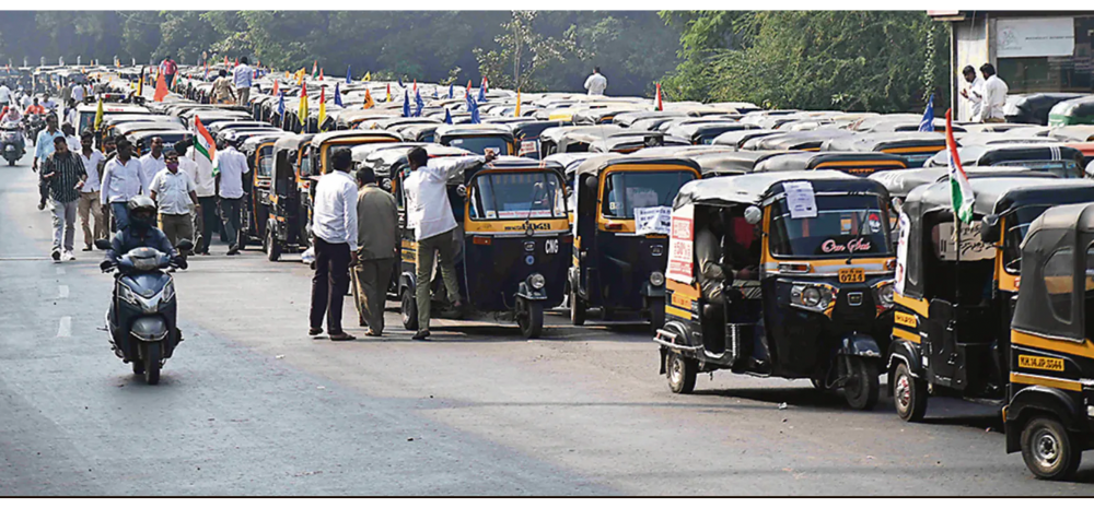 Auto Drivers In Pune Want To Ban Bike-Taxis Like Rapido; Threaten Fast-Unto-Death, Massive Strike Across City