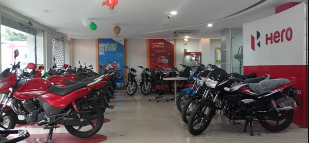 India's Biggest Two-Wheeler Company Rolls Out Retirement Scheme For These Employees: Cost Cutting Exercise?