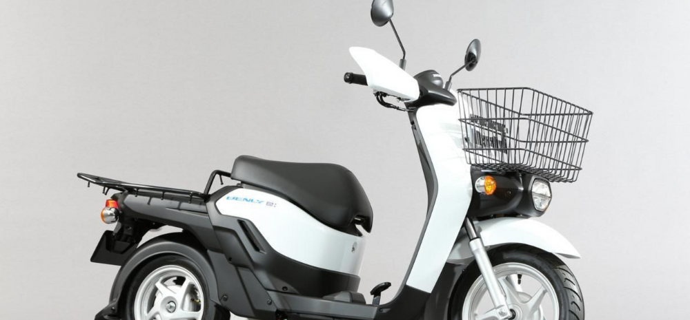 This Electric Scooter By Honda Gives 87 Kms Range With 60 Kmph Top Speed!