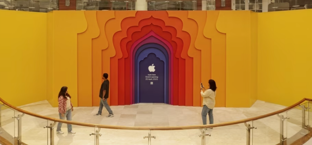 Apple Stores In Mumbai, Delhi Generated Rs 22-Rs 25 Crore Monthly Revenues! 