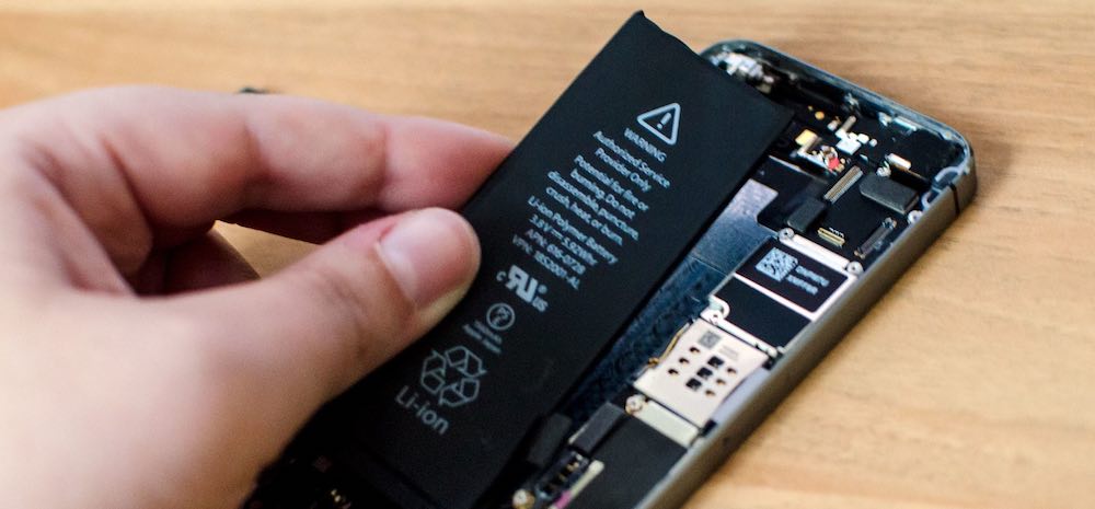 Every Smartphone Should Have Easily Replaceable Batteries - European Union Makes New Rules
