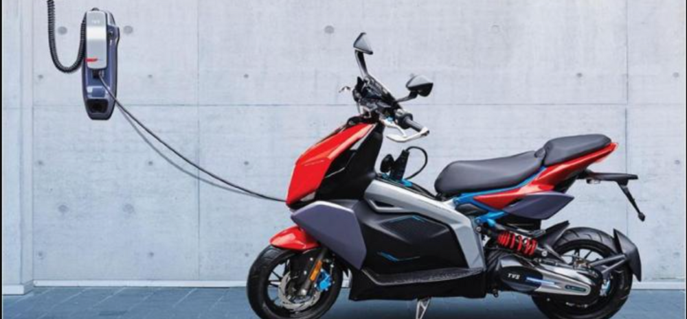 This New Electric Two-Wheeler By TVS Costs Rs 2.5 Lakh: TVS X ELectric Runs 140 Kms With Full Battery!