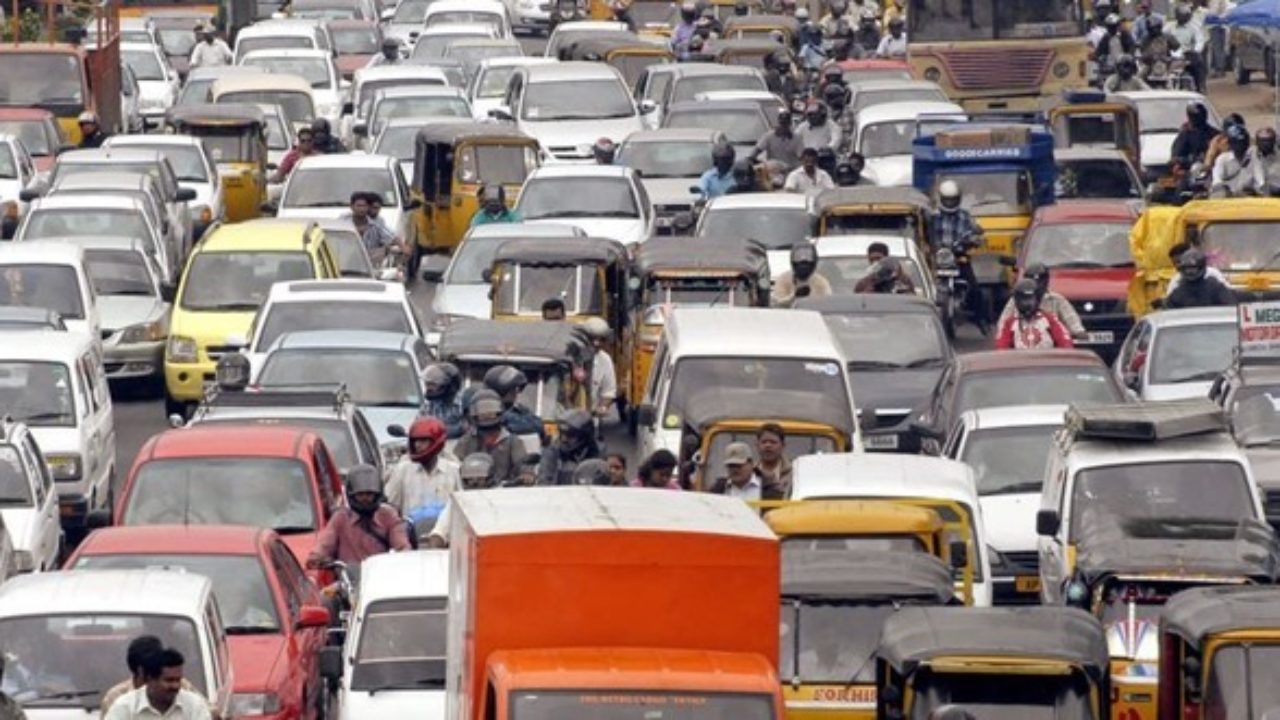 This Indian City Stops Registering Petrol/Diesel Cars, Two-Wheelers From Oct & Dec: Only Electric Vehicles Will Be Allowed!