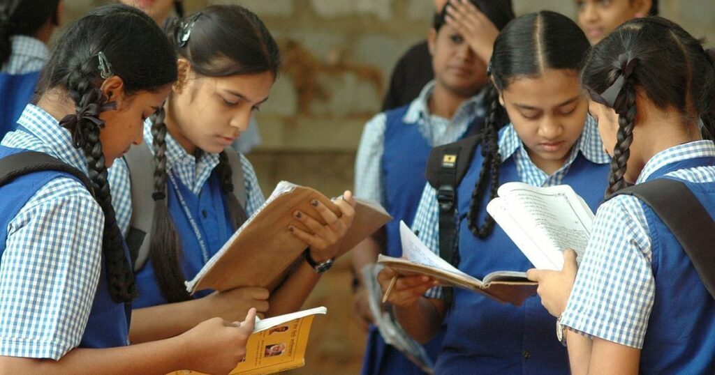56% Indian Students Can't Do Basic Maths; 42% Can't Read English Sentence (Survey Of 14-18 Years Old Across 26 States)