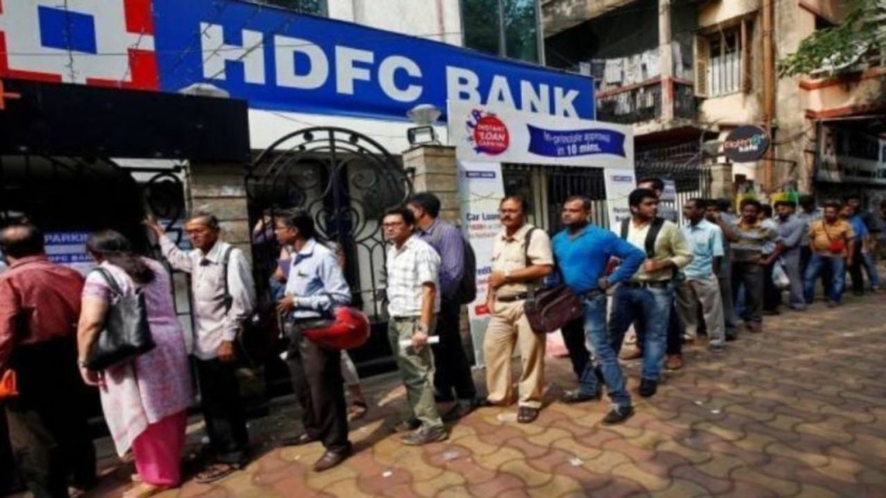 200,000+ HDFC Employees Only Need To Work 30 Days In Notice Period