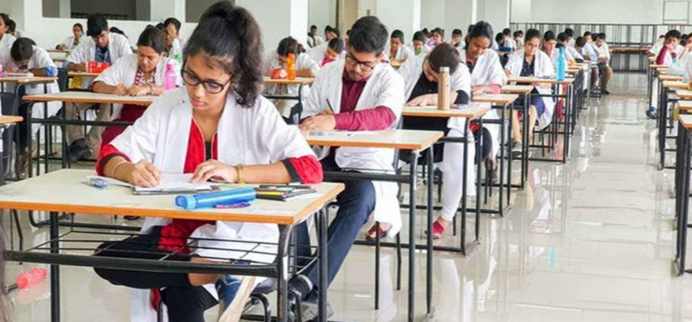 Girl Who Scored 705/720 In NEET Fails Her 12th Chemistry, & Supplementary Exam