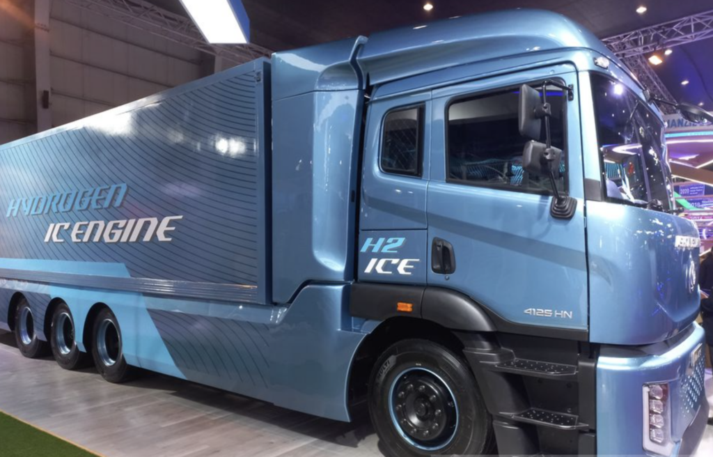 Ashok Leyland Leading the Charge: India's First Hydrogen-Powered Truck and Electric Delivery Milestone