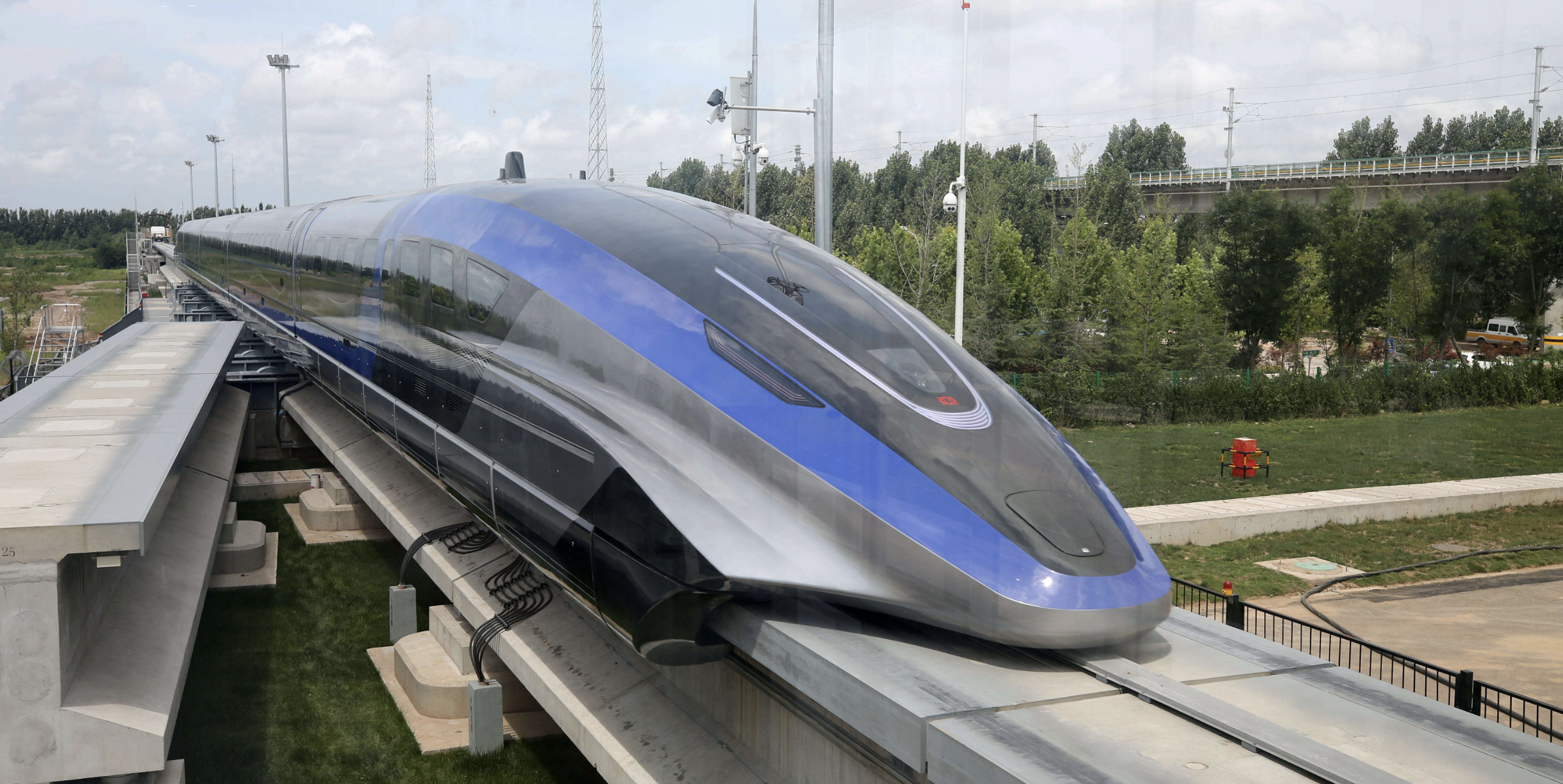 China's New Train Is Faster Than Airplane: Covers 1200 Kms In 150 Mins - Trak.in - Indian Business of Tech, Mobile & Startups