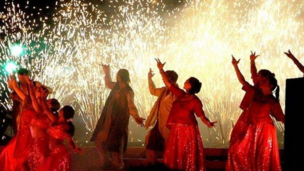 Delhi CEO Gives 9 Day Diwali Leaves; Orders Everyone To Stop Checking Emails