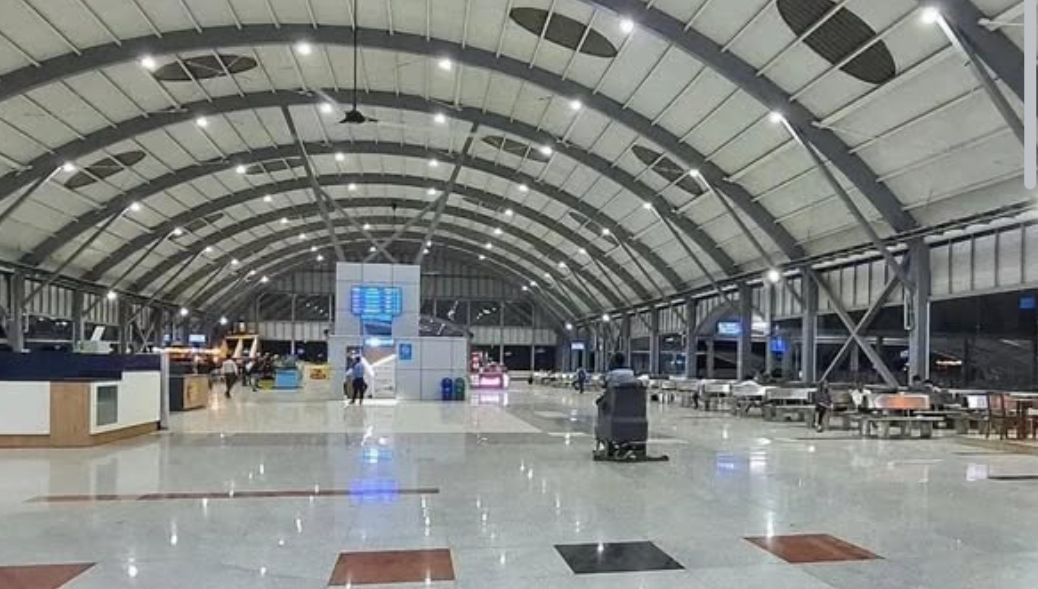 India's 1st Private Railway Station Stuns Everyone With Cleanliness, Hygiene