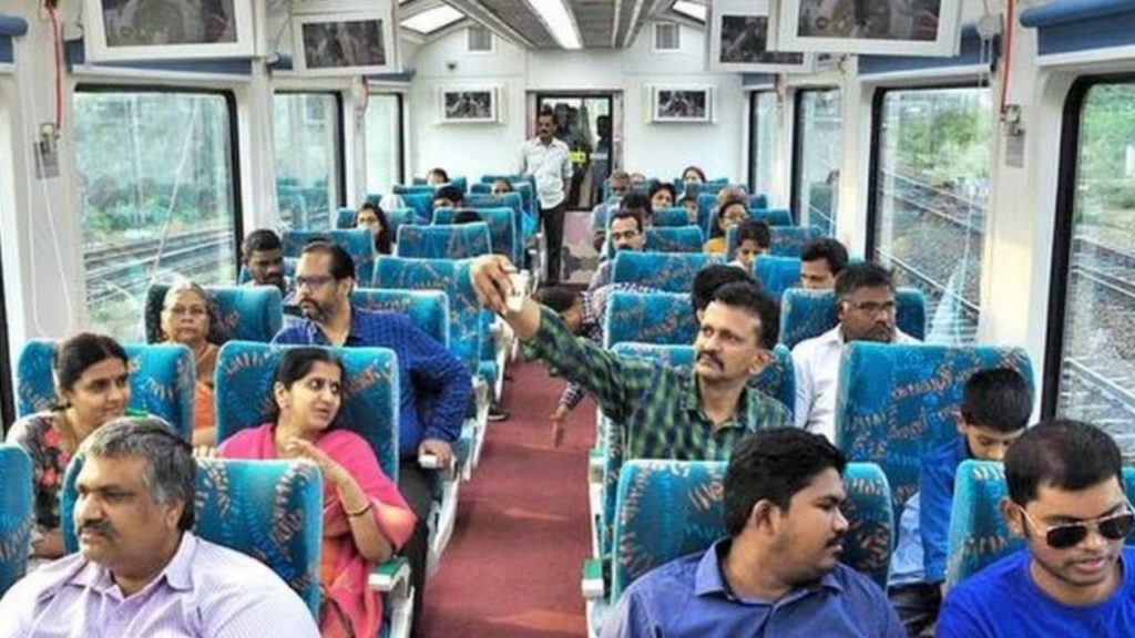 Aadhaar-Linked IRCTC Users Will Get Priority While Booking Advance Tickets