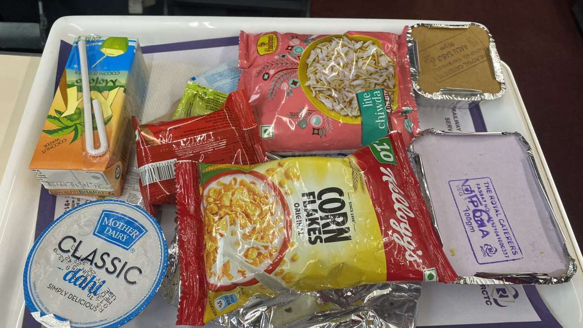 Selected Vande Bharat Trains Will Get Branded Food With Regional Flavors
