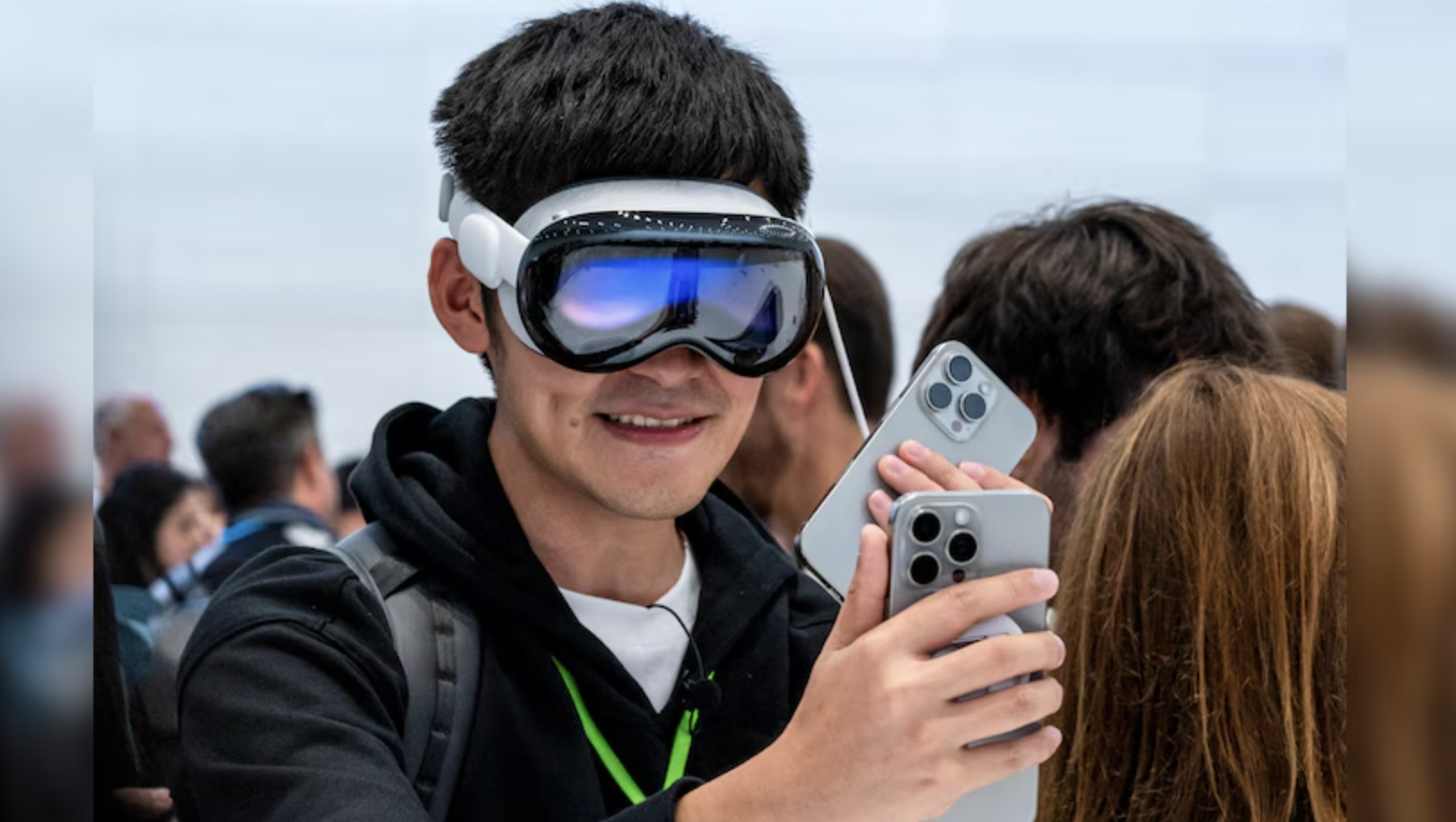 Smartphones, Laptops Can Be More Expensive In 2026 Due To AI Usage