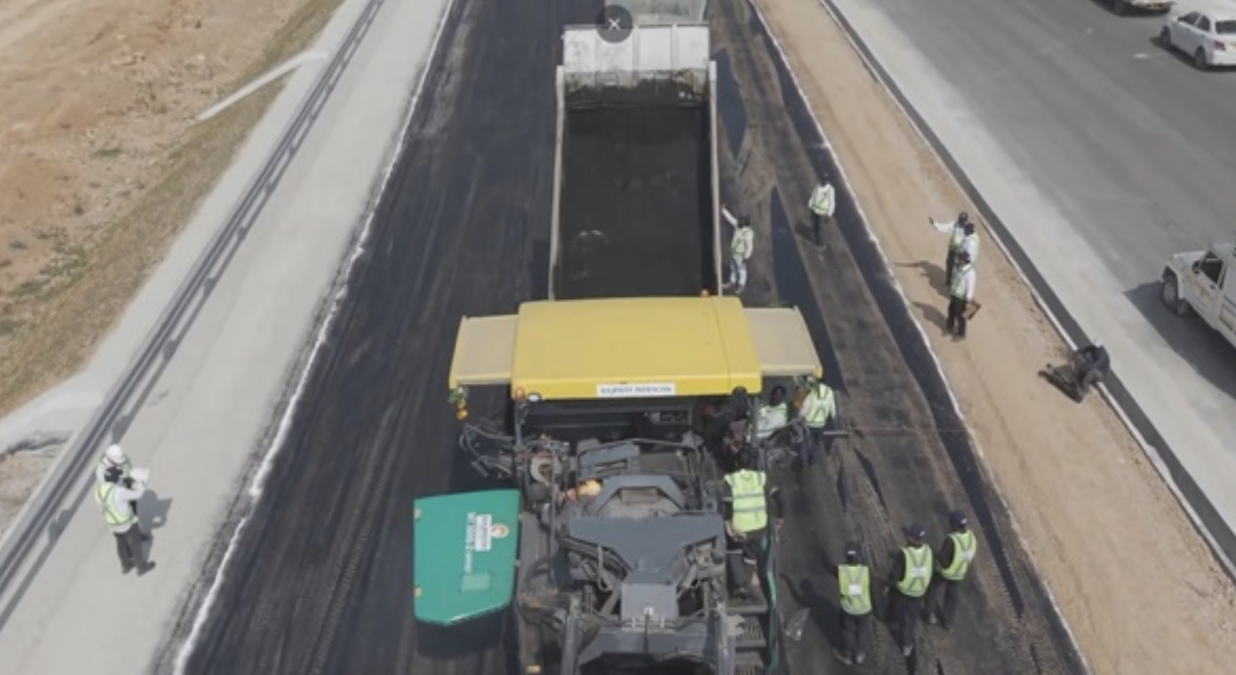 NHAI Sets World Record By Laying 29 Kms Expressway Using 10,000 Metric Tonnes Of Bituminous Concrete