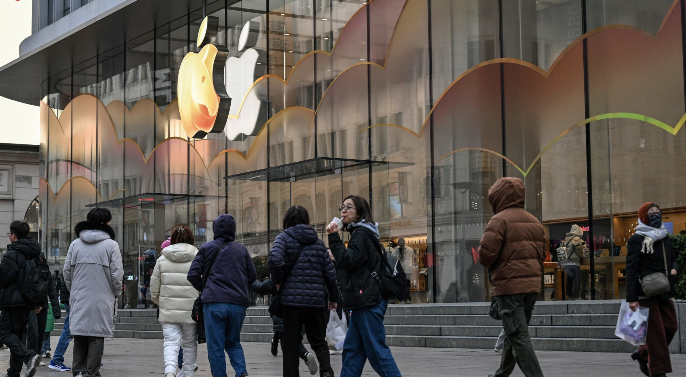 Apple Pays Rs 18,000 Crore To Acquire Israeli AI Startup That Can Read Facial Expressions