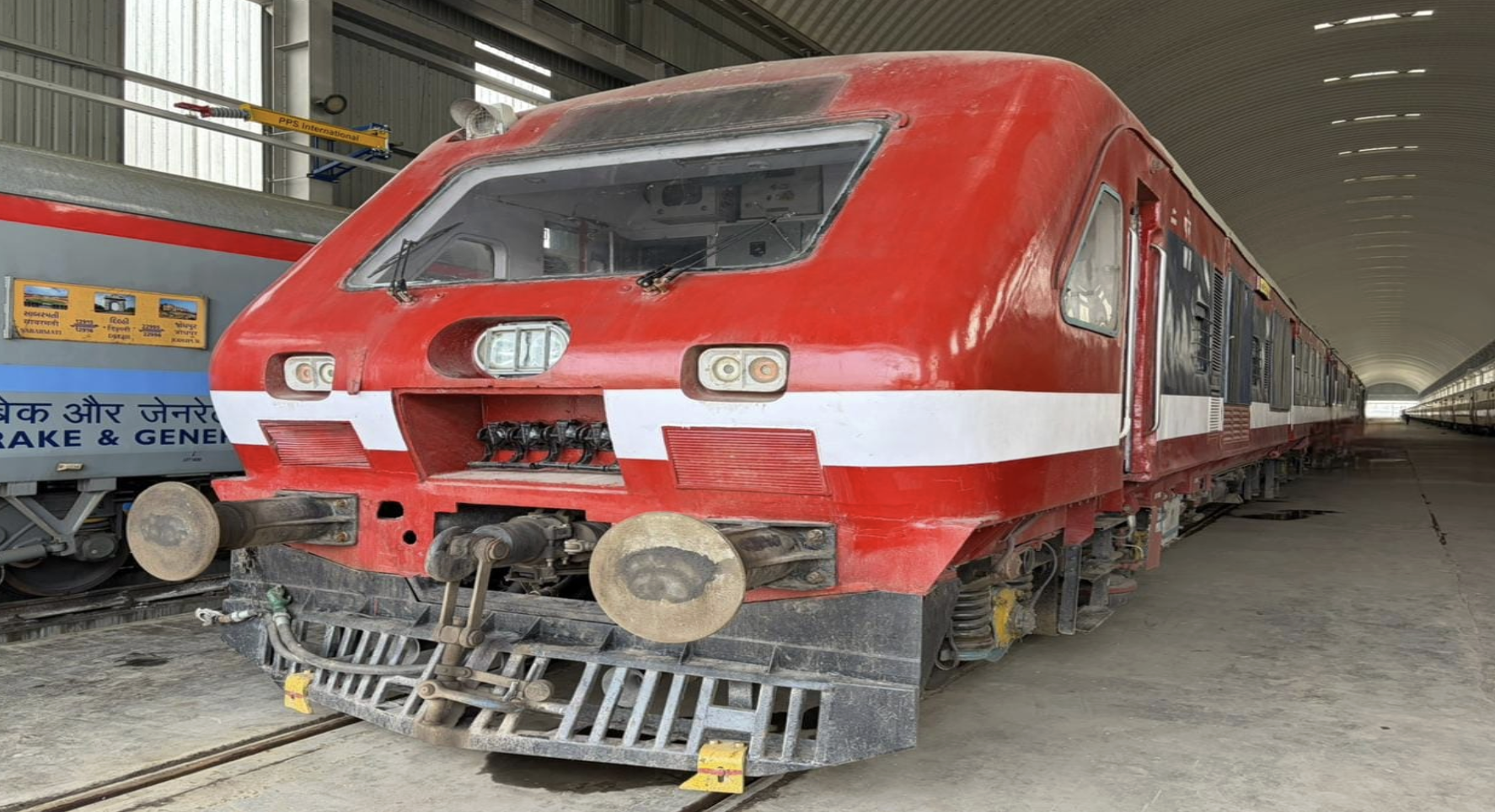 India's 1st Ever LNG-Powered Rail Engine Launched In Gujarat