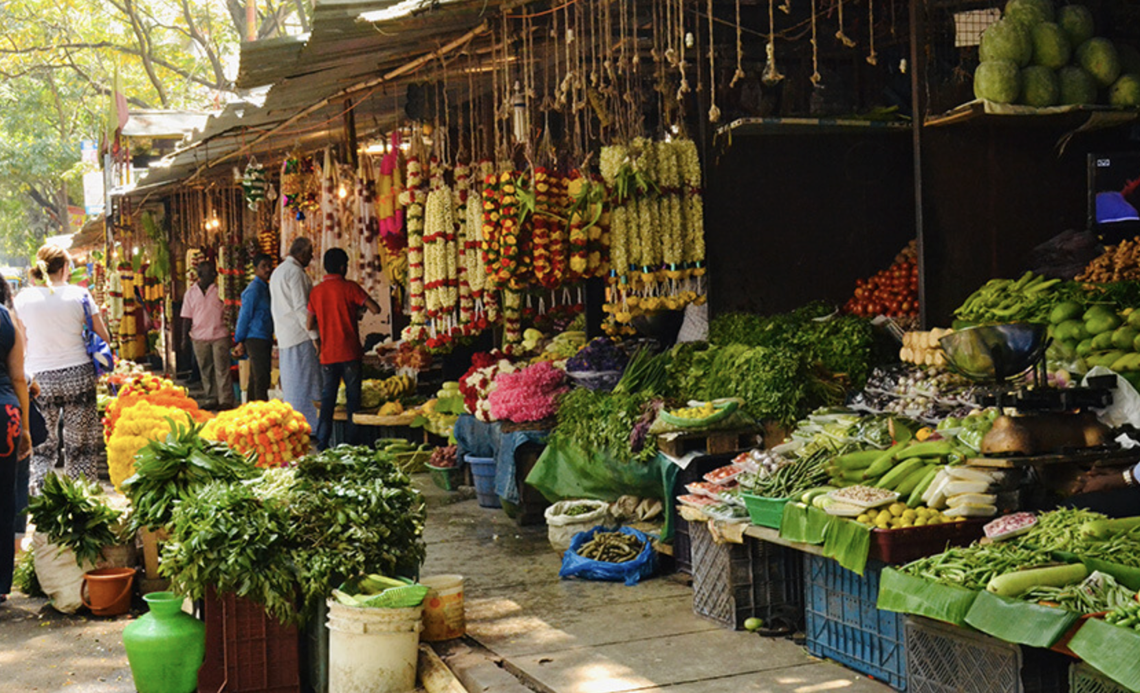 Bengaluru's Shopping Hub Malleswaram To Have Hourly Pay & Park System