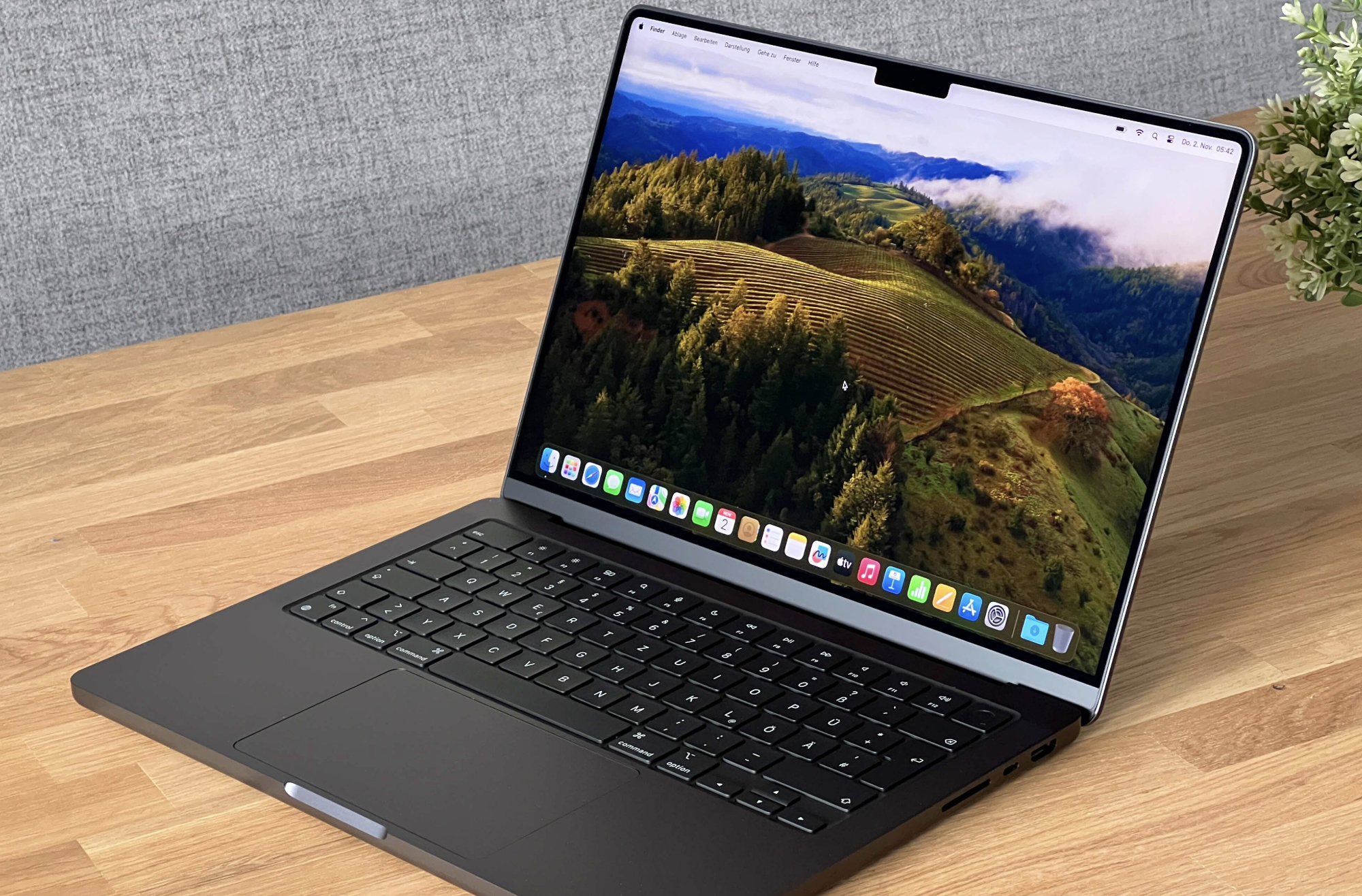 Rs 50,000 Discount On Apple Macbook Pro M3!