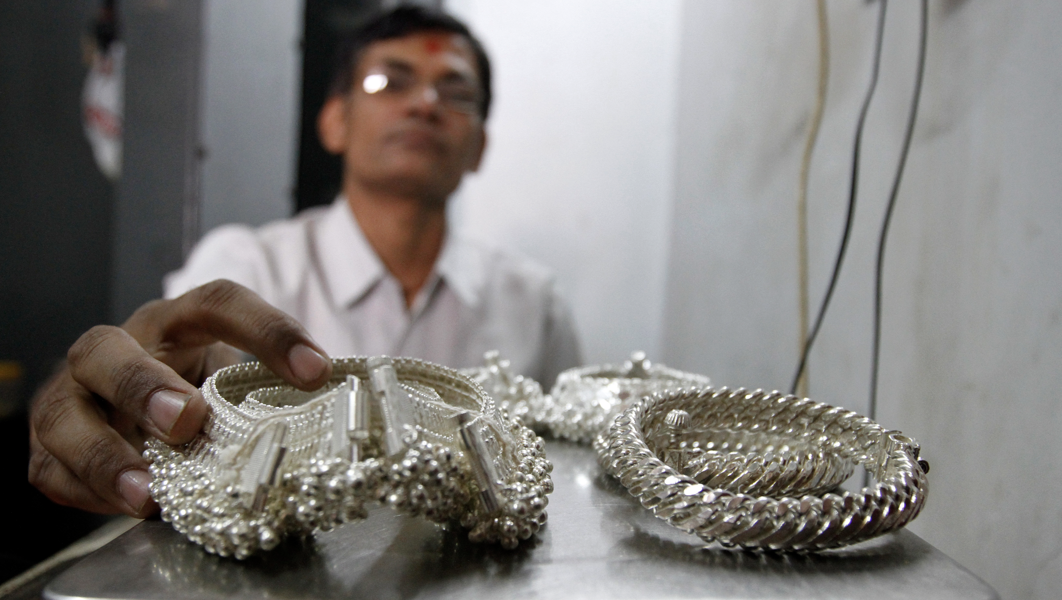 Gold, Silver Price Surge Amidst Middle East Tension; Silver Crosses Rs 10,000/Kg