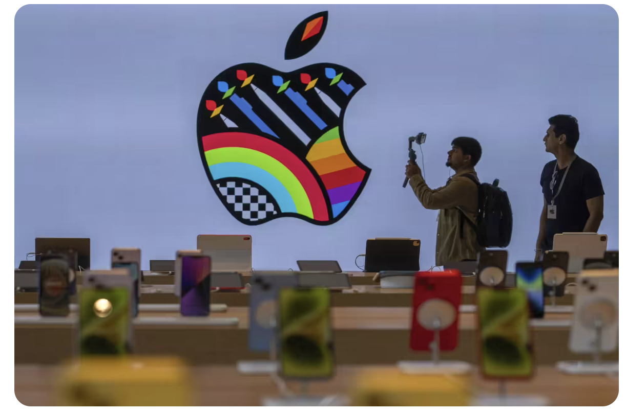 Apple Offering Upto Rs 5 Crore Bonus, Rs 9 Crore Salary For Retaining AI Talent