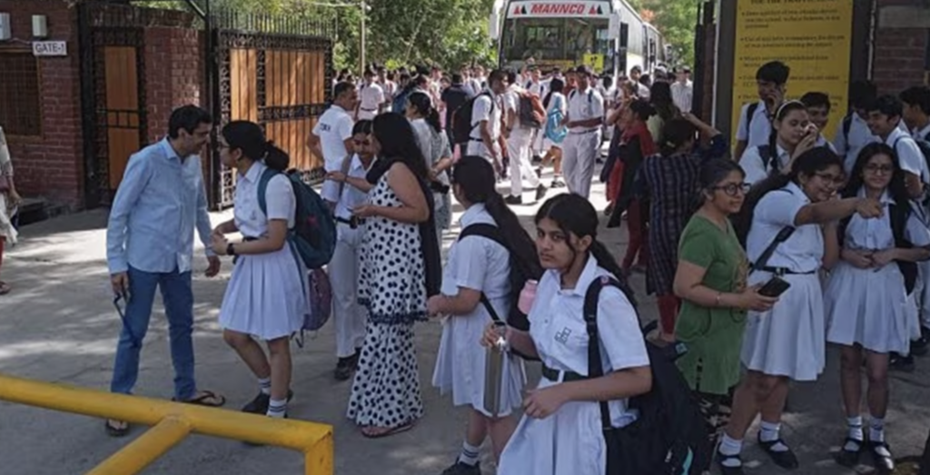 Delhi Bans Schools From Forcing Parents To Buy Books/Uniforms From Specific Shops