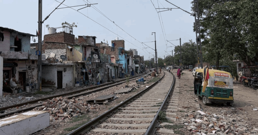 Delhi Govt Removes 18,495 Tonnes of Waste From Railway Tracks