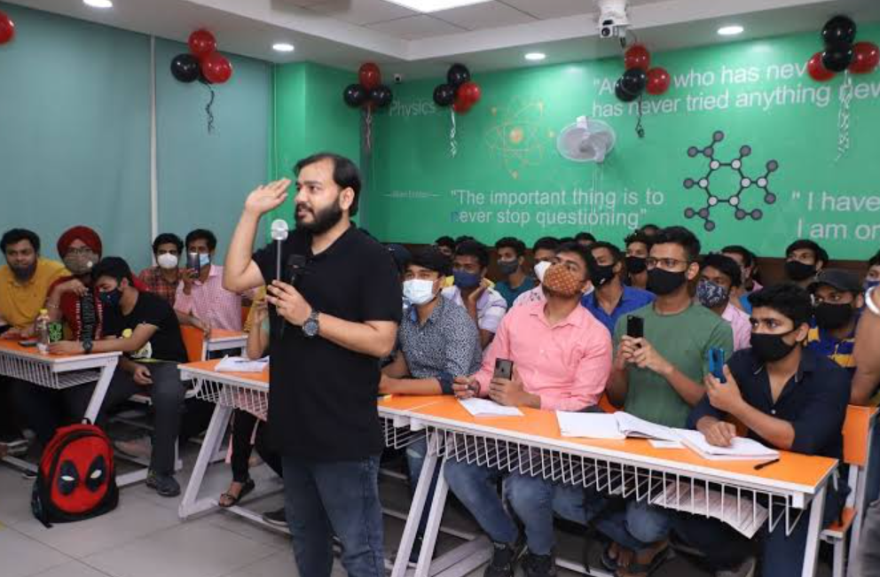 PhysicsWallah Offering Upto Rs 15 Lakh To Bring Students From Rival Coaching Centers