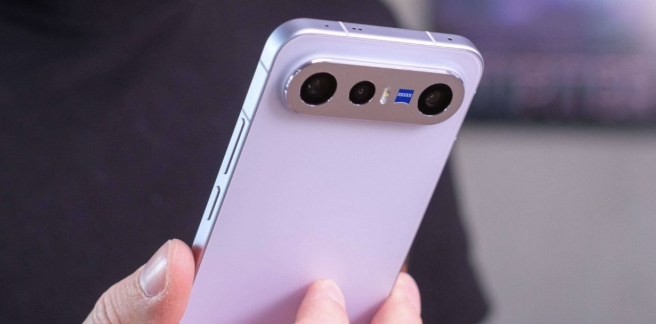 Vivo X300e Has A Massive 7100 mAH Battery, Snapdragon 8 Gen 5 Chip (Spec Leaked)