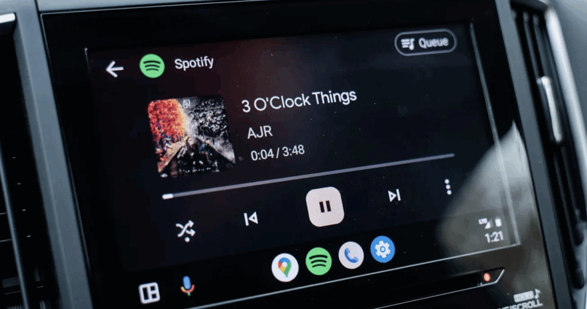 Android Auto Rolls Out Redesigned Media Player With Smarter Controls ...