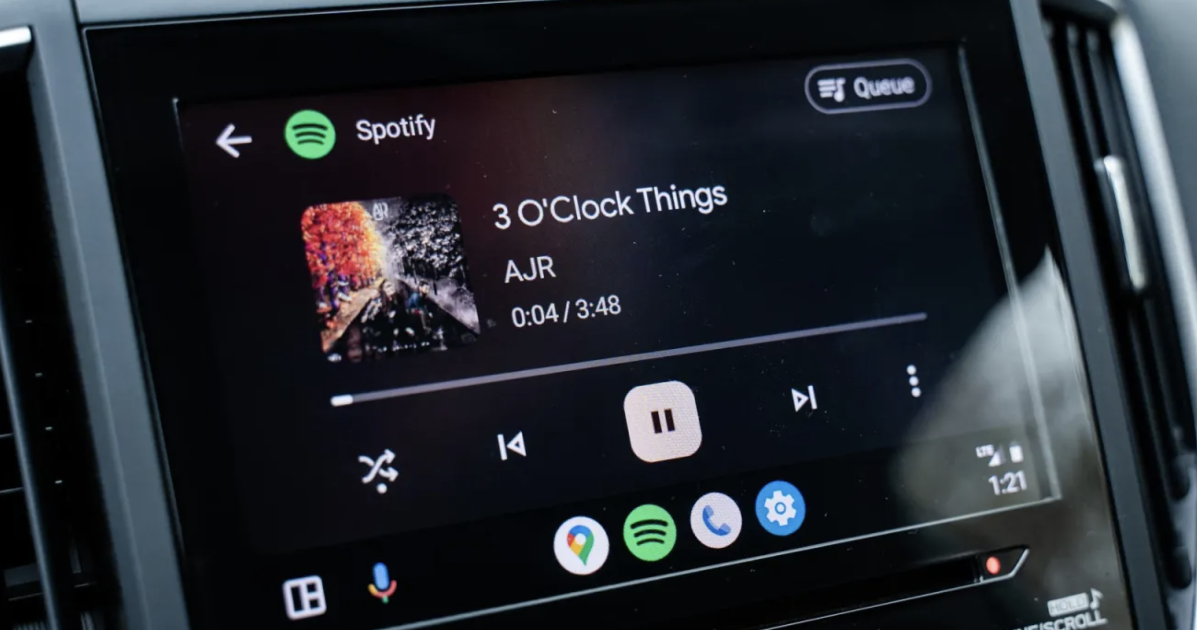 Android Auto Rolls Out Redesigned Media Player With Smarter Controls And Modern Look