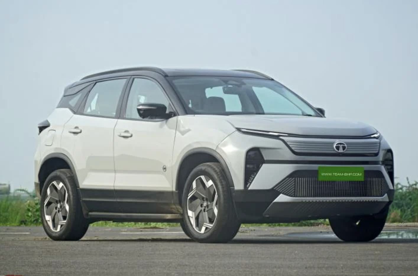 Tata Dealer Ordered By Court To Refund Rs 28 Lakh Over Faulty Tata Harrier EV