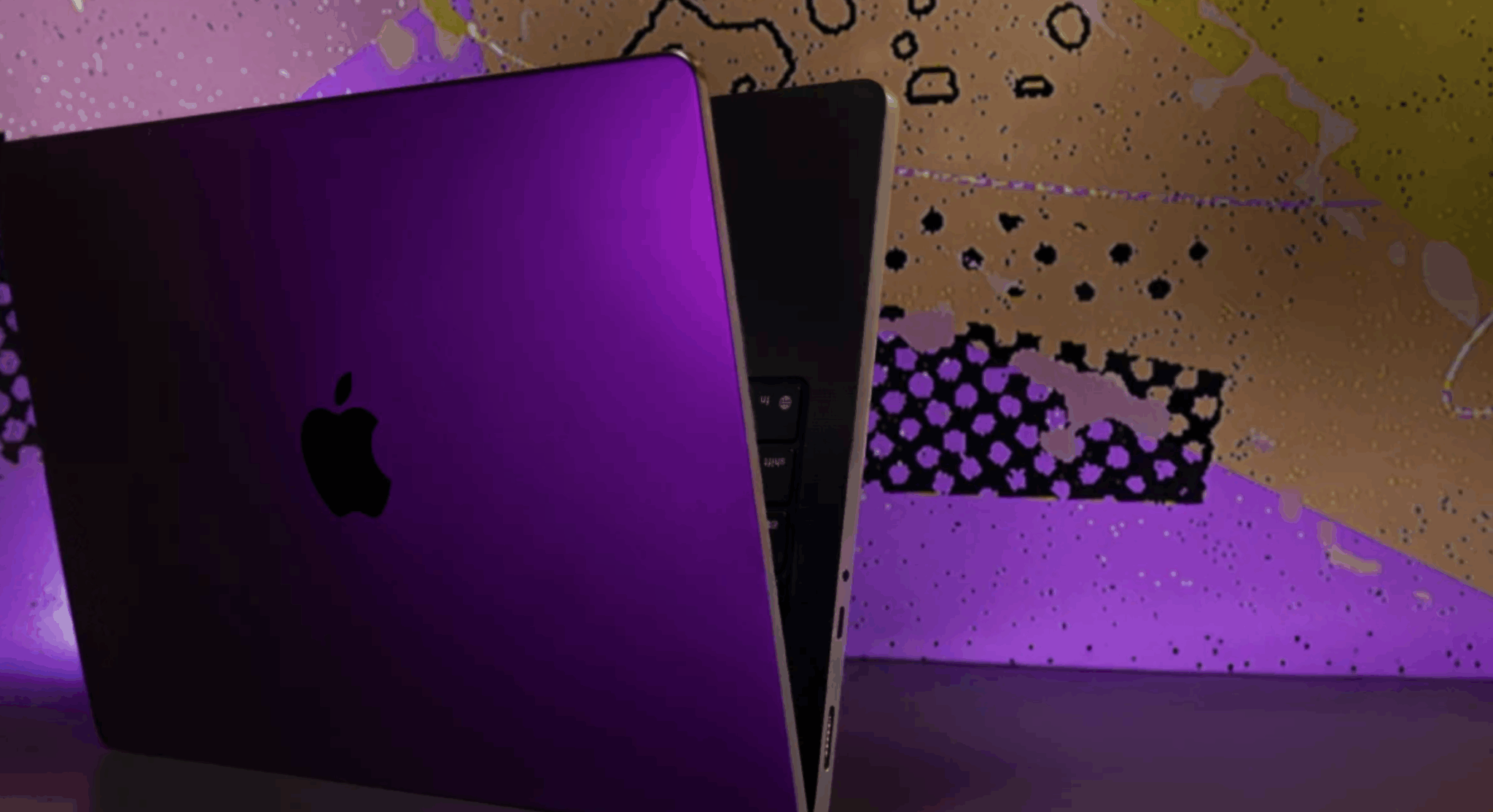 After Resisting For 20 Years, Apple Launching 1st Ever Touchscreen ...