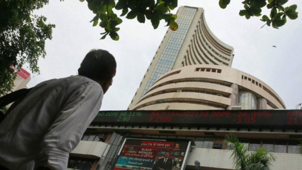 Rs 3 Lakh Crore Withdrawn By Foreign Investors In 2026 From Indian Markets
