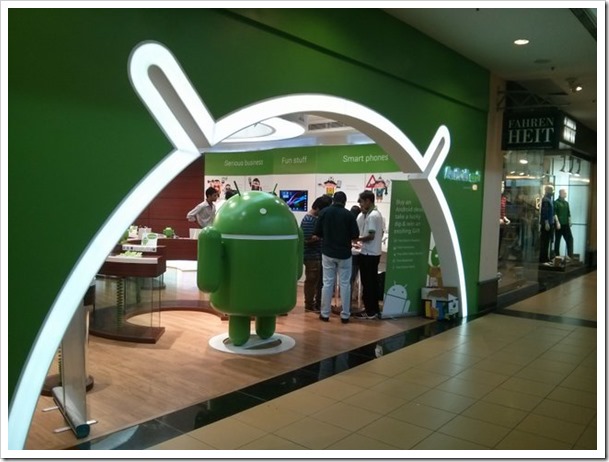 Androidland In India - First Hand User Review [Photos]