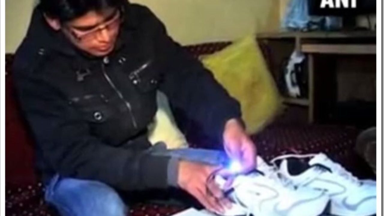 12th Class Indian Student Invents Shoes To Charge Your Mobile –  –  Indian Business of Tech, Mobile & Startups