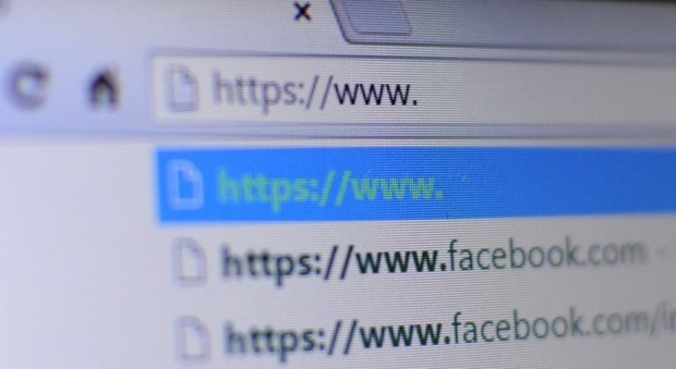 Internet WWW Browsing Facebook URL