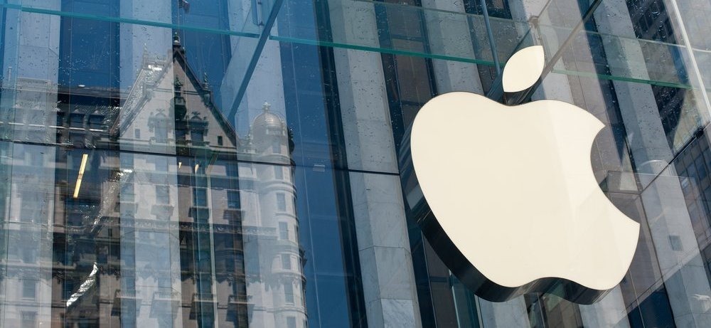 Apple Bleeds Red: Annual Profits Decline 1st Time in 15 Years, But iPhone Sales in India Increase by 50%