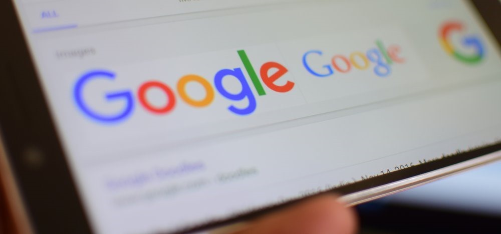 Google Logo Mobile search