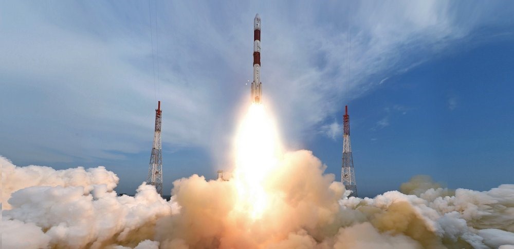 Jio and ISRO will connect rural India with 4G
