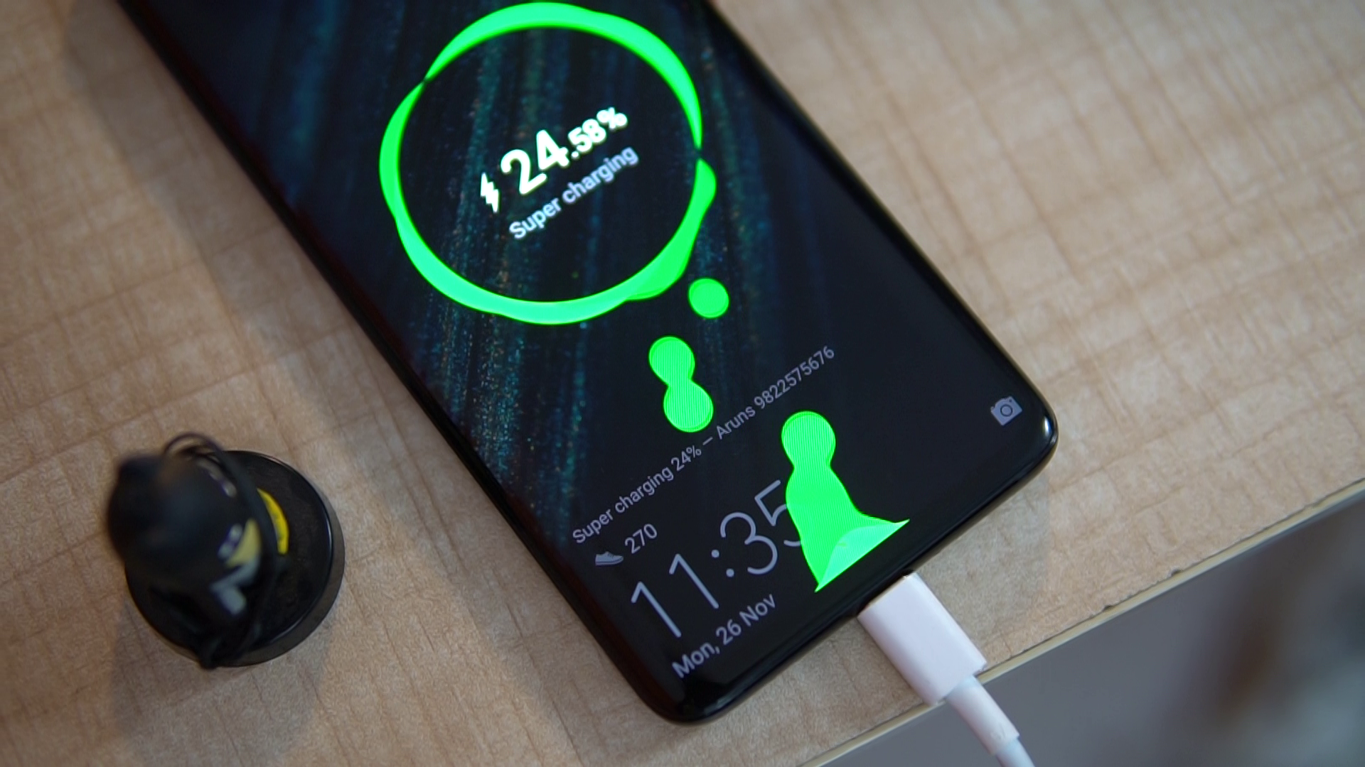 Wireless charging from Huawei Mate 20 Pro