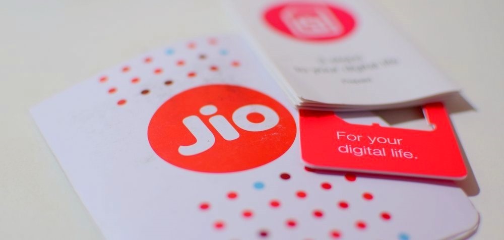 Reliance Jio Users Will Pay 40% More From December 6th; But Expect 300% More Benefits!