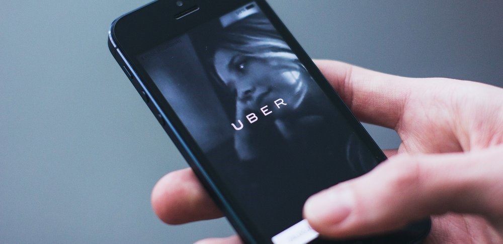 Uber Drivers At Airports Can Now Set Their Own Fares; You Can Tip Your Uber Driver in India!