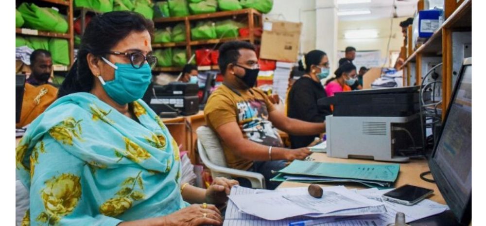 #Coronavirus: This Mumbai BPO Forcing Employees To Come To Office; Threaten Salary Cuts If They Don't