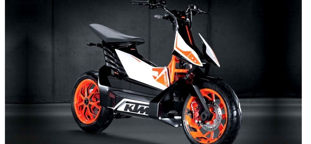 Bajaj, KTM Joins Forces To Make Electric Mopeds, e-Scooters In India; Find Out Expected Features