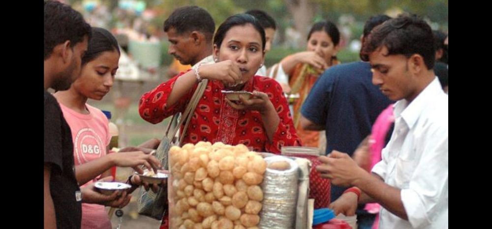 This Man Has Created Automated Paani Puri Machine Which Works Like ATM: Find Out How It Works
